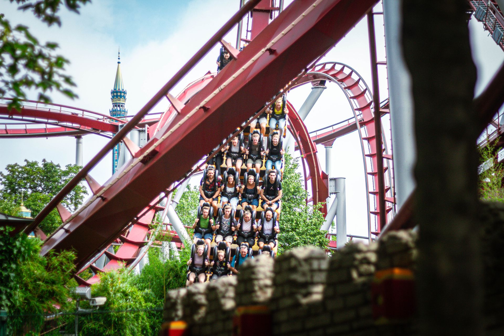 Lire la suite à propos de l’article Europa-Park : comment planifier une journée parfaite entre attractions et spectacles ?